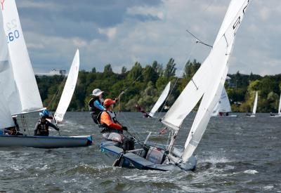 Bild von Marc und Juri in der Ixylon Jolle